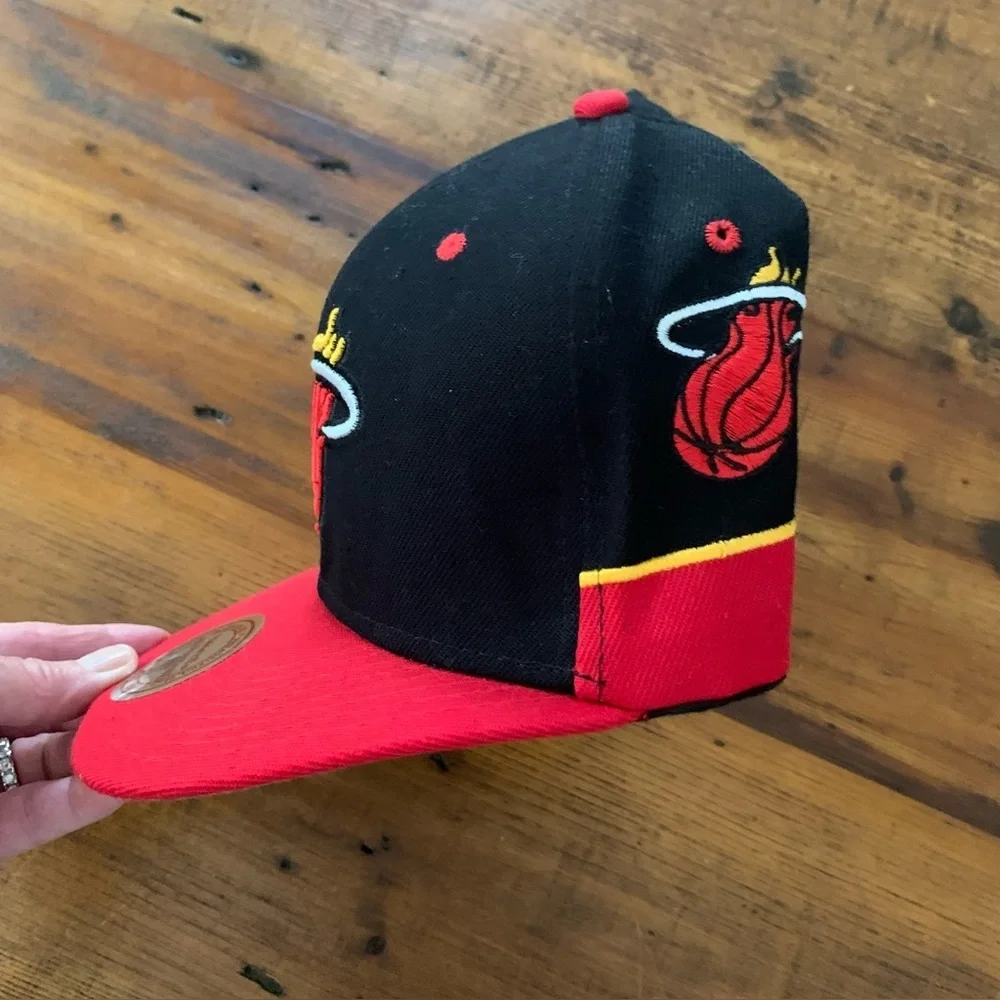 Mitchell & Ness Wool Miami Heat Black and Red Adjustable SnapBack Cap